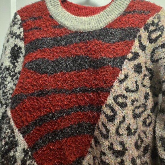 TNGT Women's Multi-Designs/Colors Long Sleeves Sweater - Size S/P - Picture 12 of 13